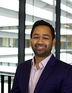 Herr  Nahin Urday